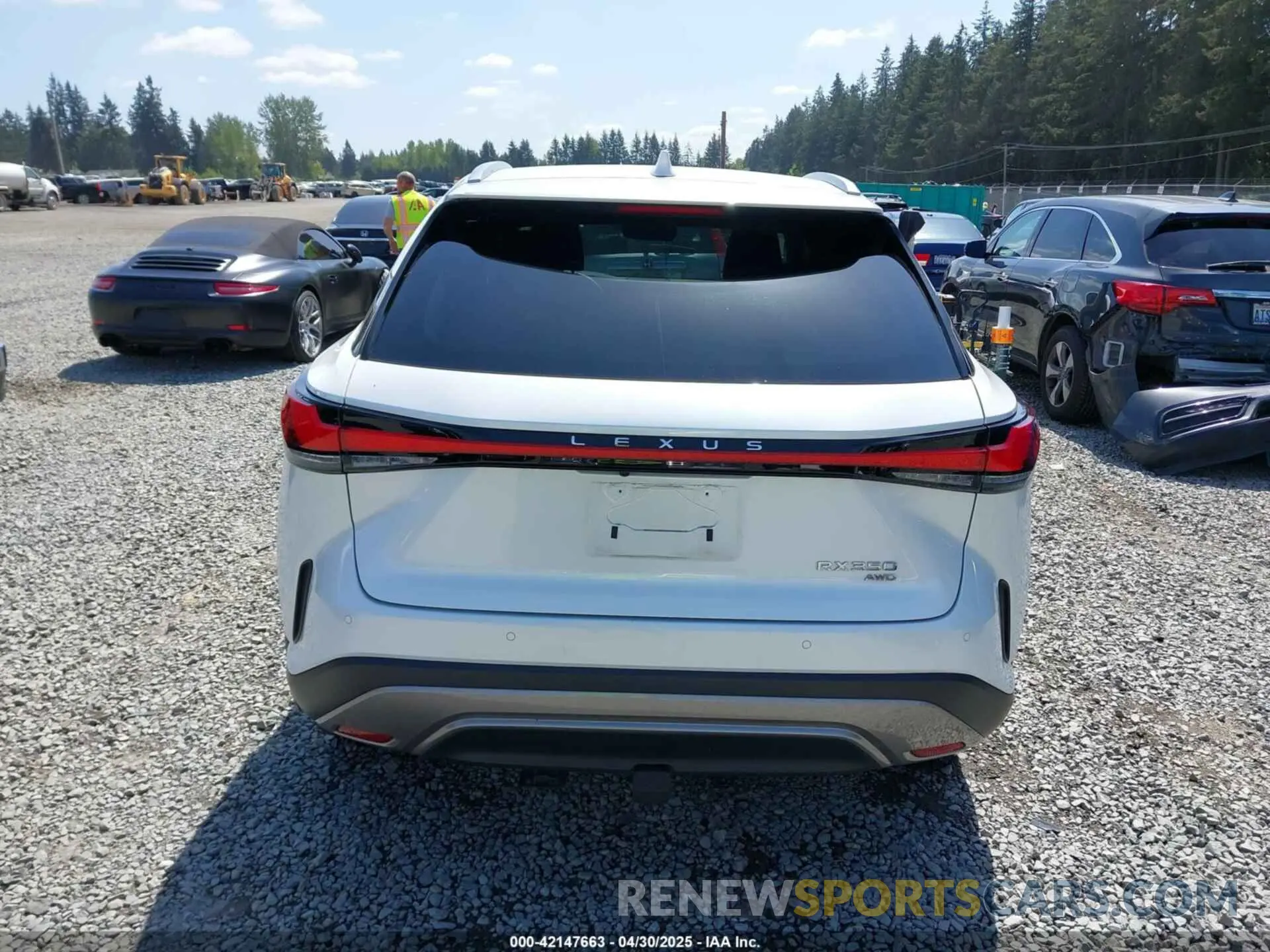 16 Фотография поврежденного автомобиля 2T2BAMCA1RC043570 LEXUS RX 350 2024
