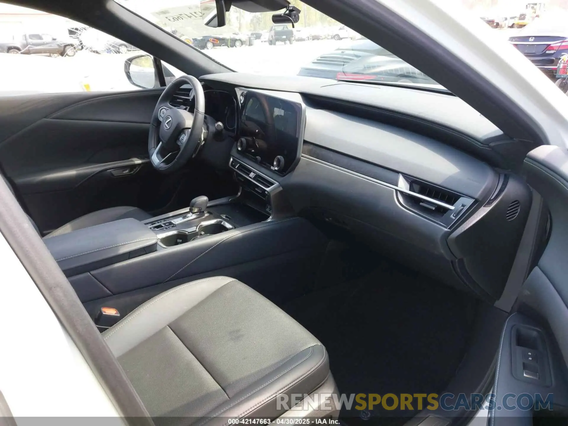 5 Фотография поврежденного автомобиля 2T2BAMCA1RC043570 LEXUS RX 350 2024