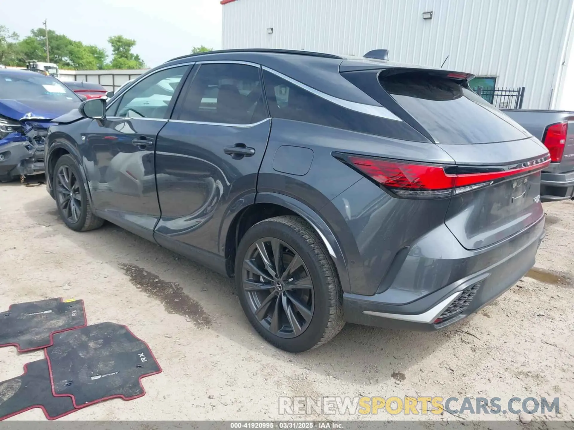 3 Фотография поврежденного автомобиля 2T2BAMCA1RC057016 LEXUS RX 350 2024