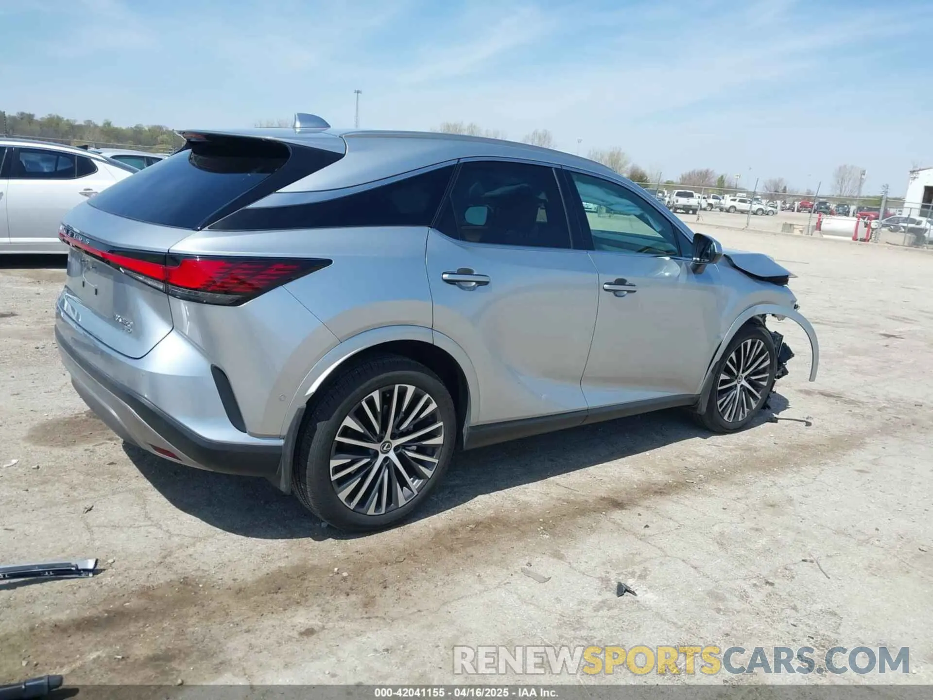 4 Фотография поврежденного автомобиля 2T2BAMCA6RC051132 LEXUS RX 350 2024