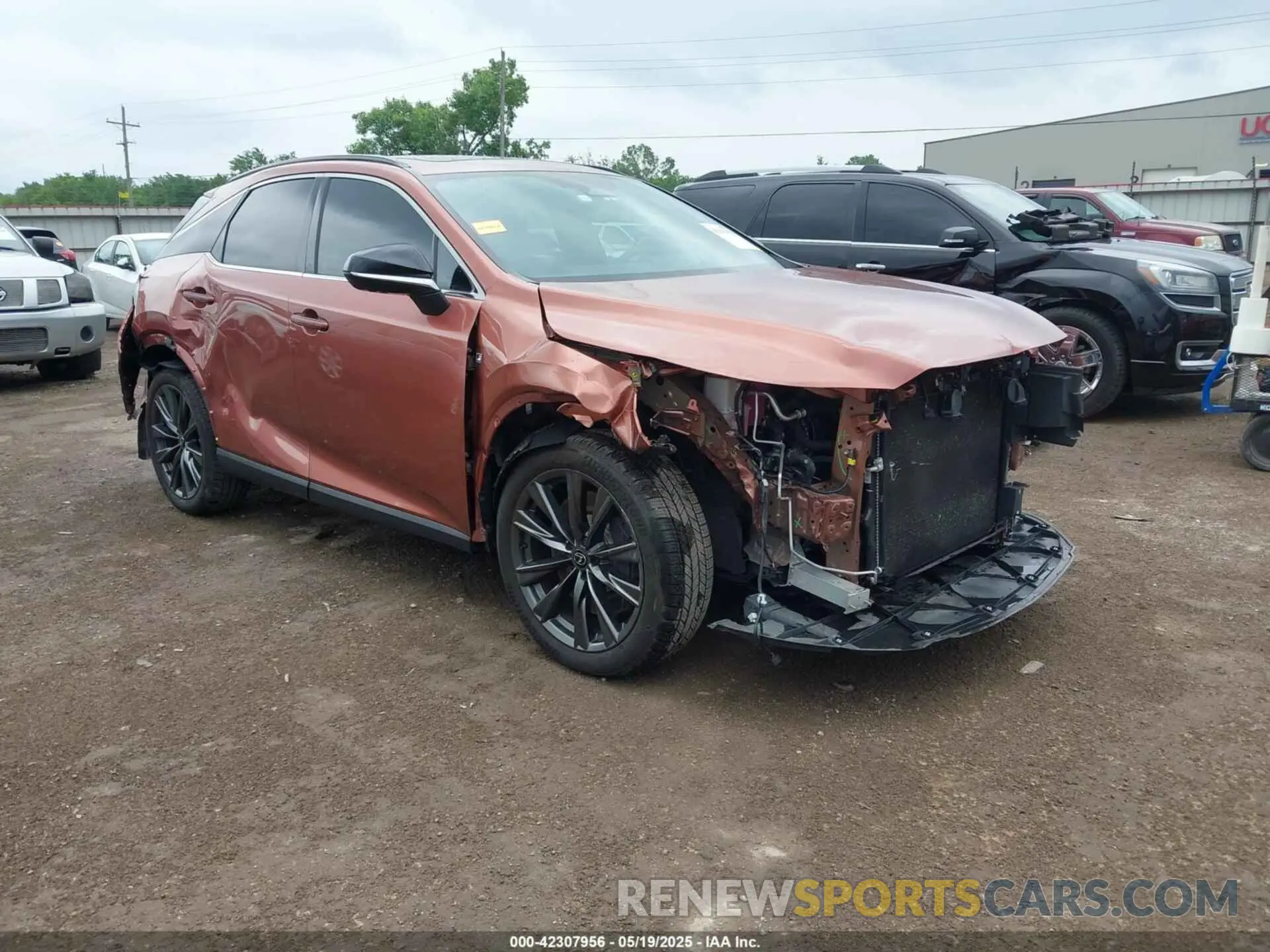 1 Фотография поврежденного автомобиля 2T2BAMCA7RC054055 LEXUS RX 350 2024