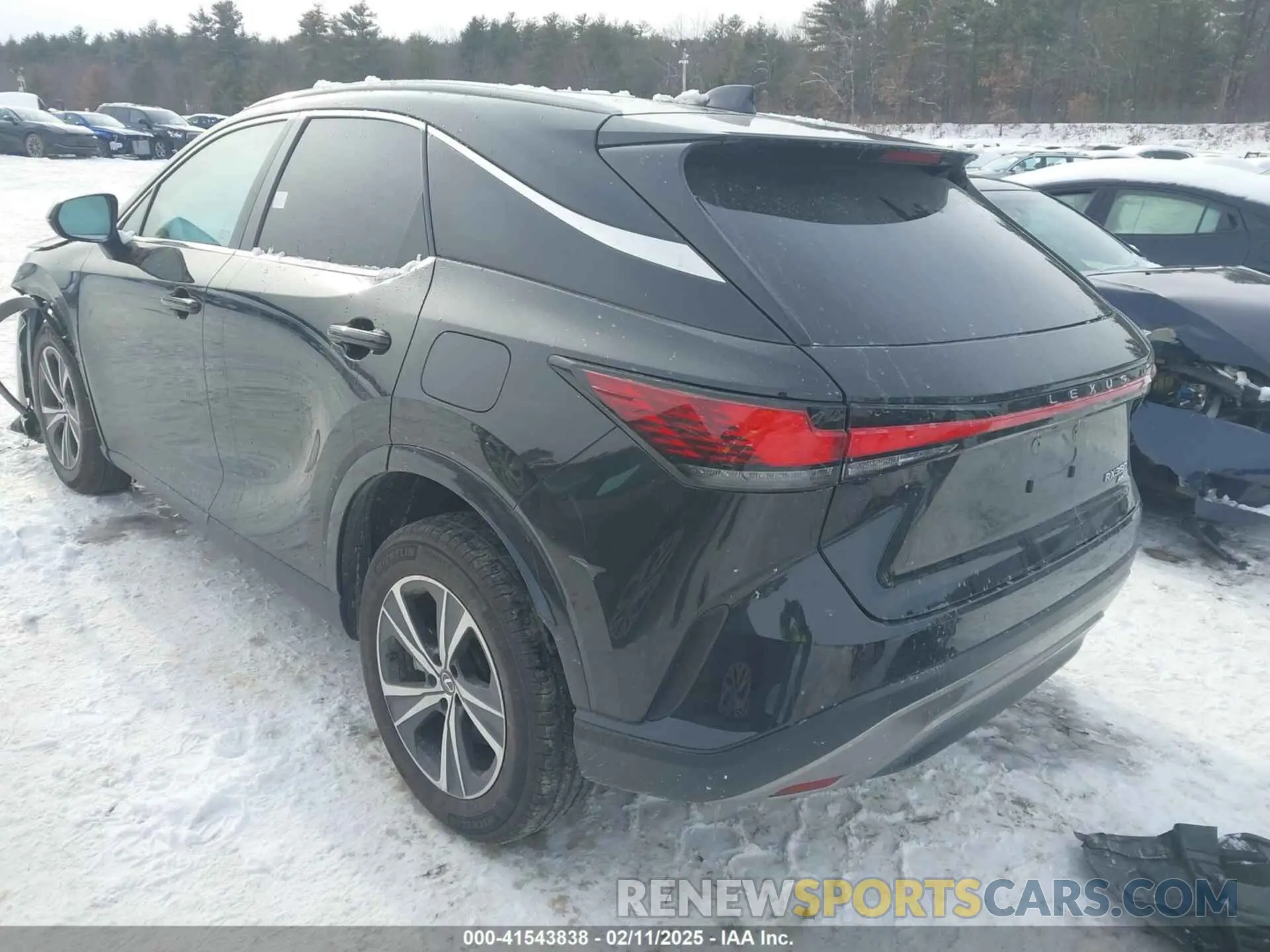 3 Фотография поврежденного автомобиля 2T2BAMCA8RC042688 LEXUS RX 350 2024