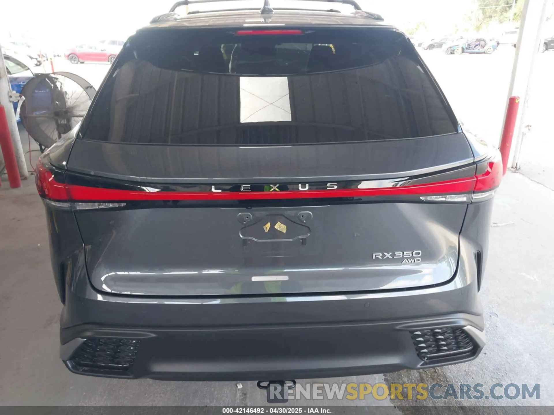 16 Фотография поврежденного автомобиля 2T2BAMCA8RC055389 LEXUS RX 350 2024