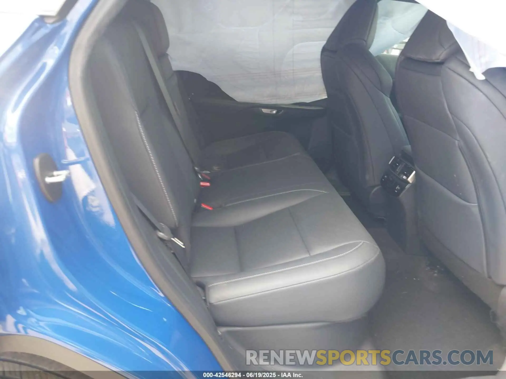 8 Фотография поврежденного автомобиля 2T2BAMCA8RC056073 LEXUS RX 350 2024