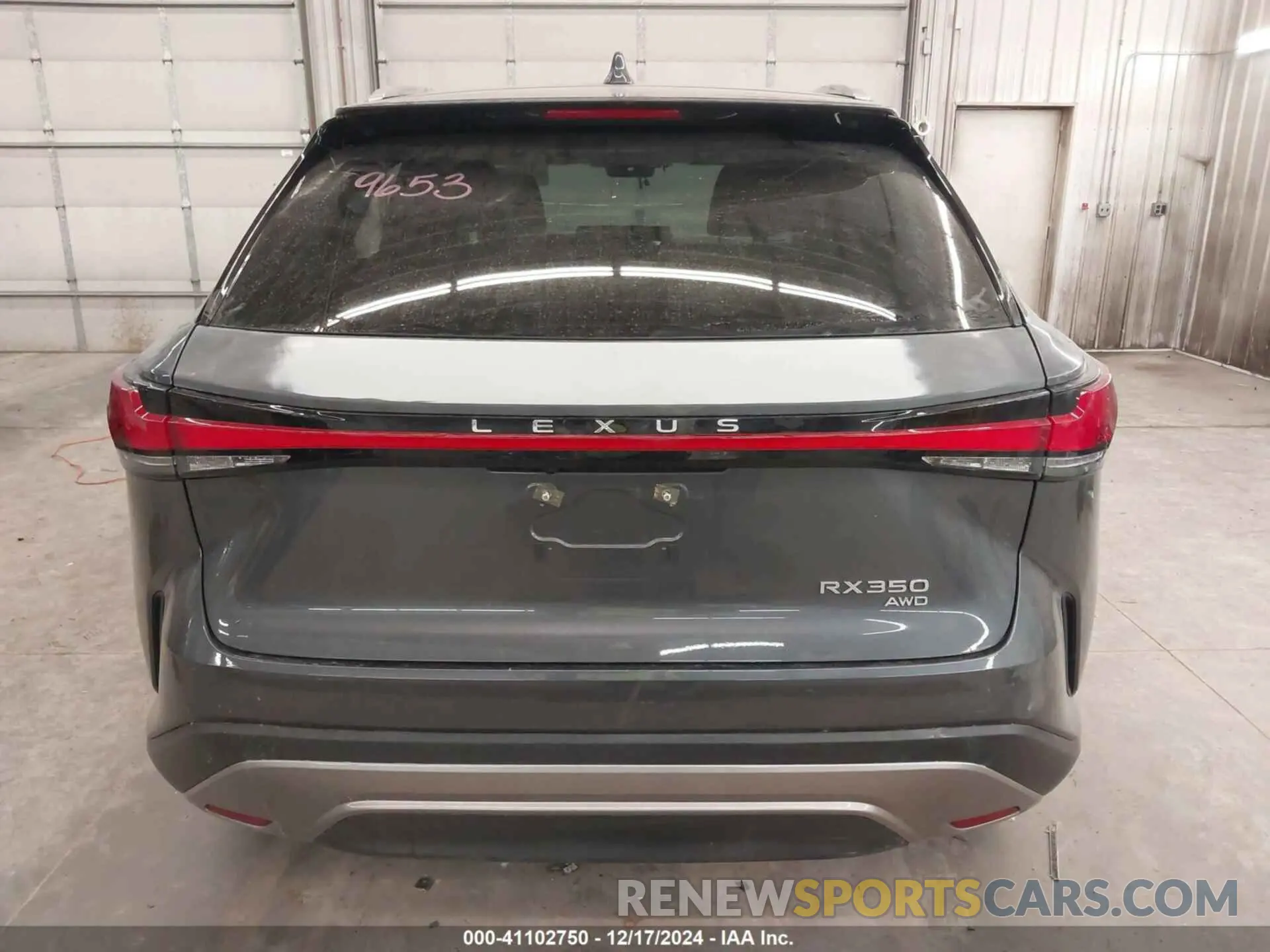 16 Фотография поврежденного автомобиля 2T2BAMCA9RC052971 LEXUS RX 350 2024