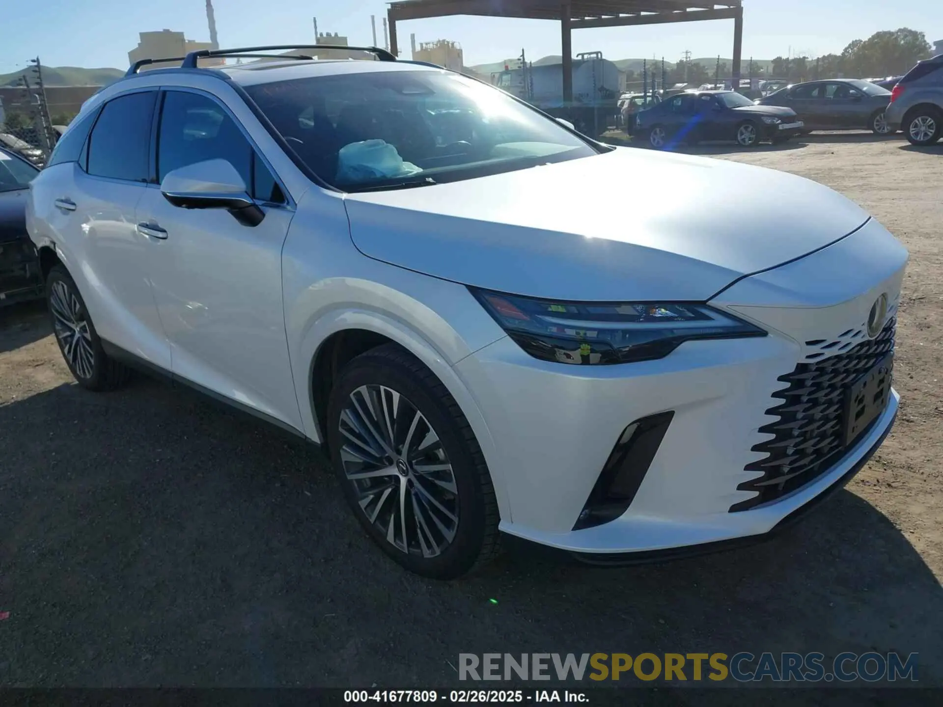 1 Фотография поврежденного автомобиля JTJCHMAA6R2013967 LEXUS RX 350 2024