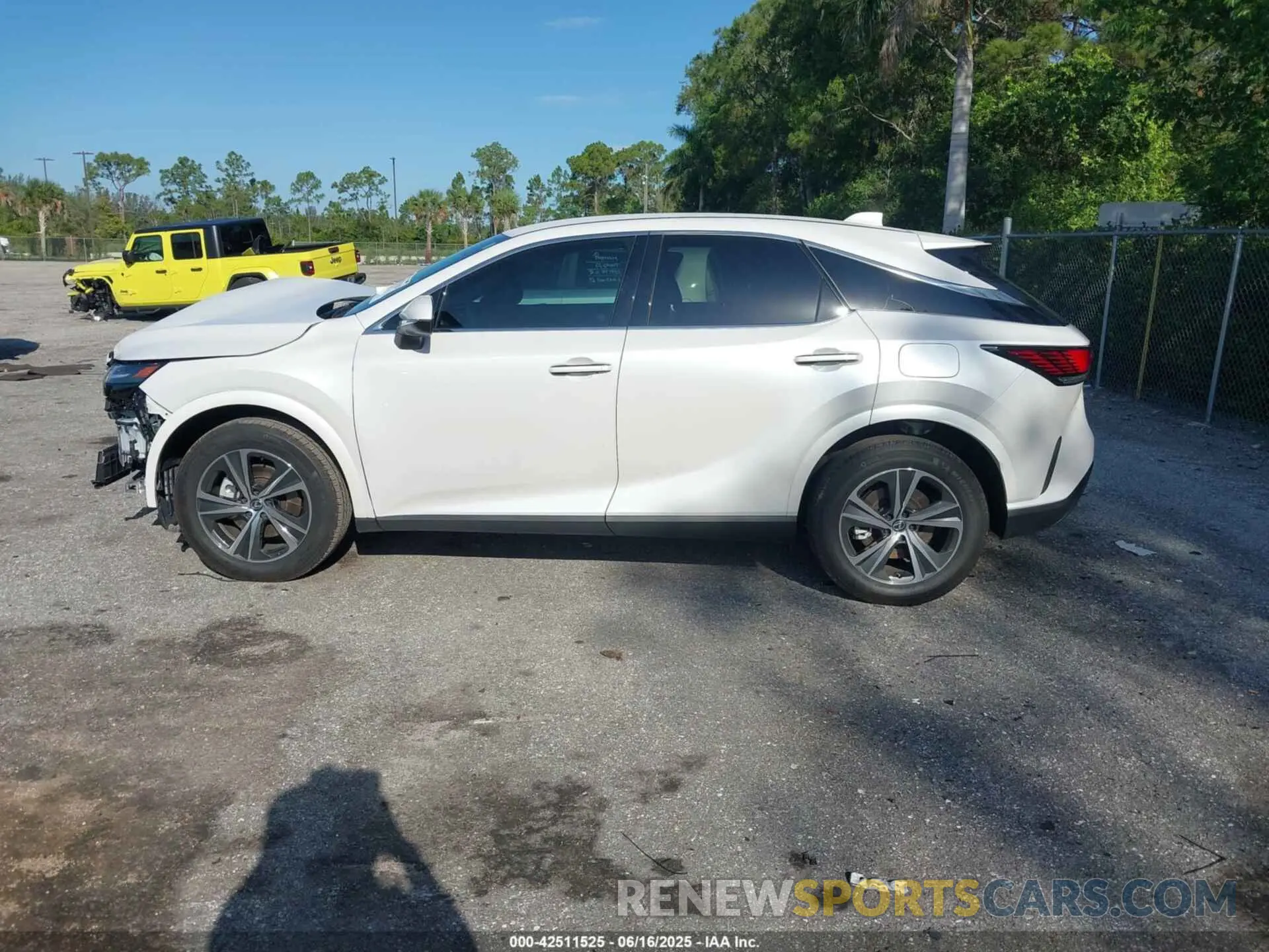 15 Фотография поврежденного автомобиля 2T2BAMBA6SC053549 LEXUS RX 350 2025