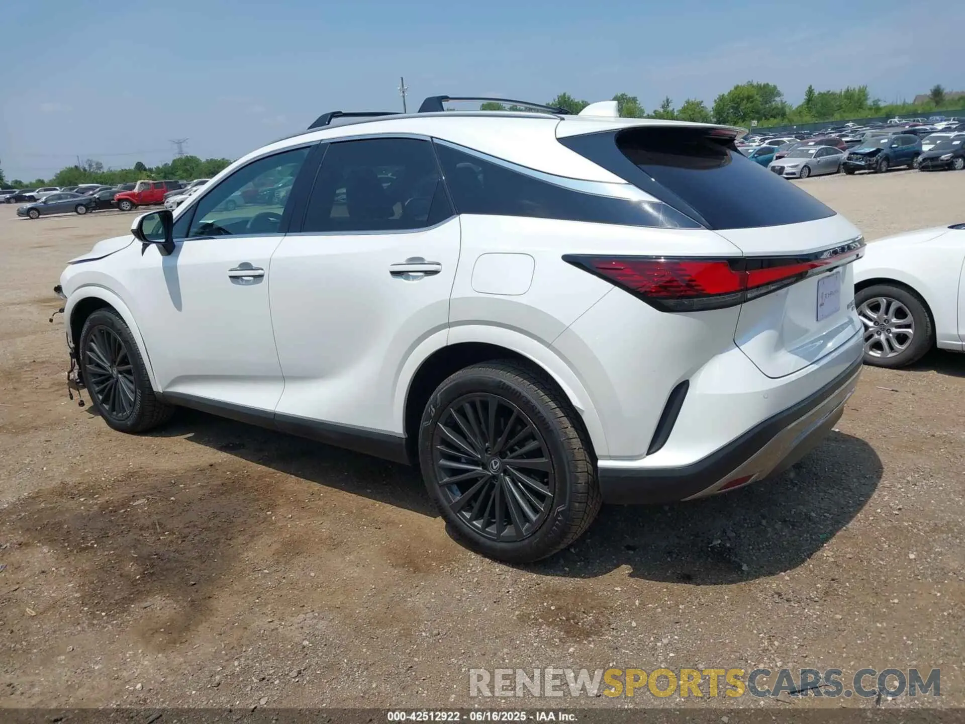 3 Фотография поврежденного автомобиля 2T2BAMCA4SC089559 LEXUS RX 350 2025