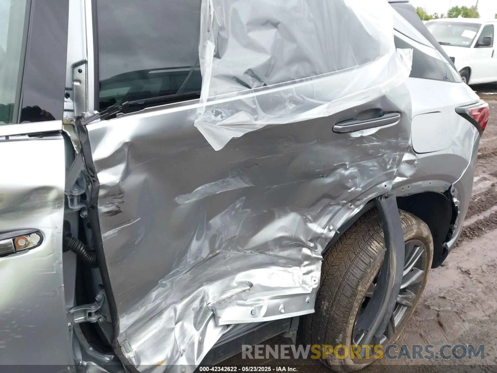 12 Фотография поврежденного автомобиля 2T2BAMCAXSC091011 LEXUS RX 350 2025