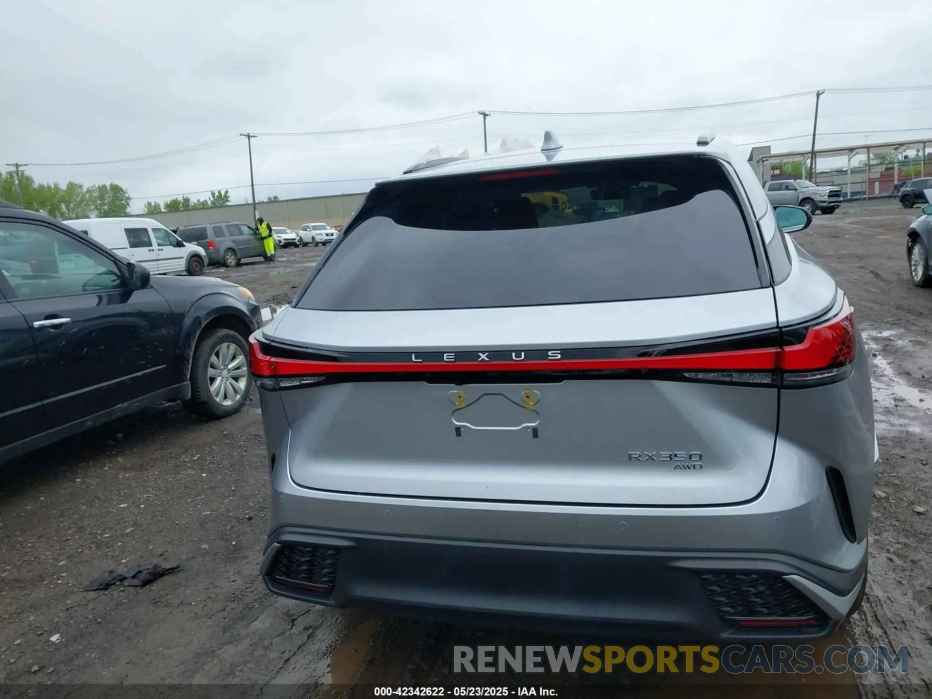 17 Фотография поврежденного автомобиля 2T2BAMCAXSC091011 LEXUS RX 350 2025