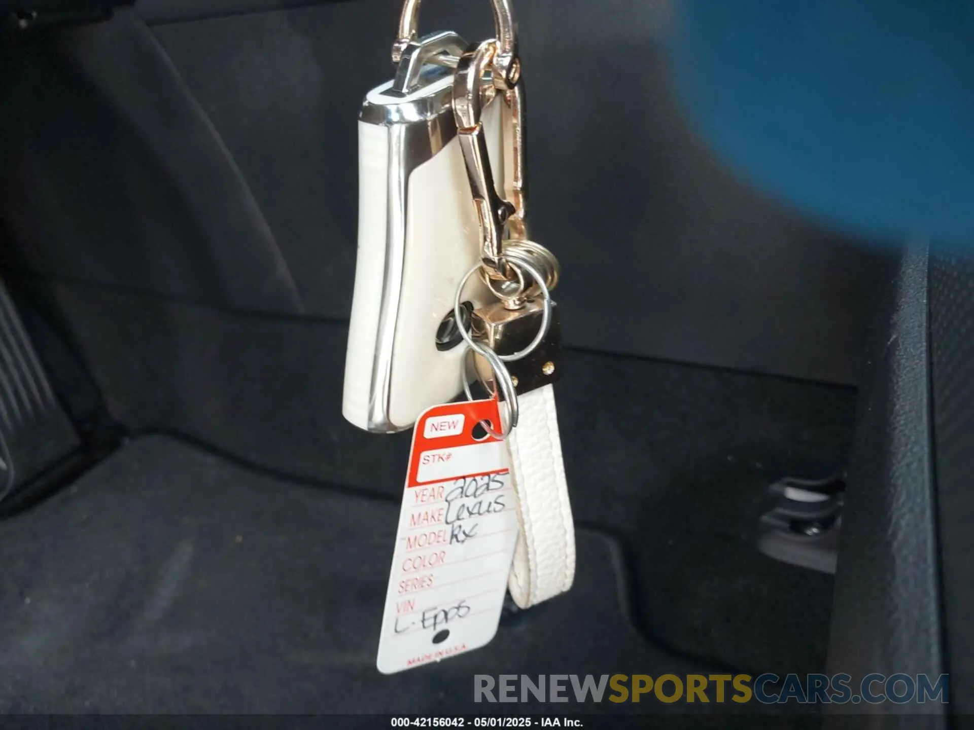 11 Photograph of a damaged car JTJCHMAA9S2022801 LEXUS RX 350 2025