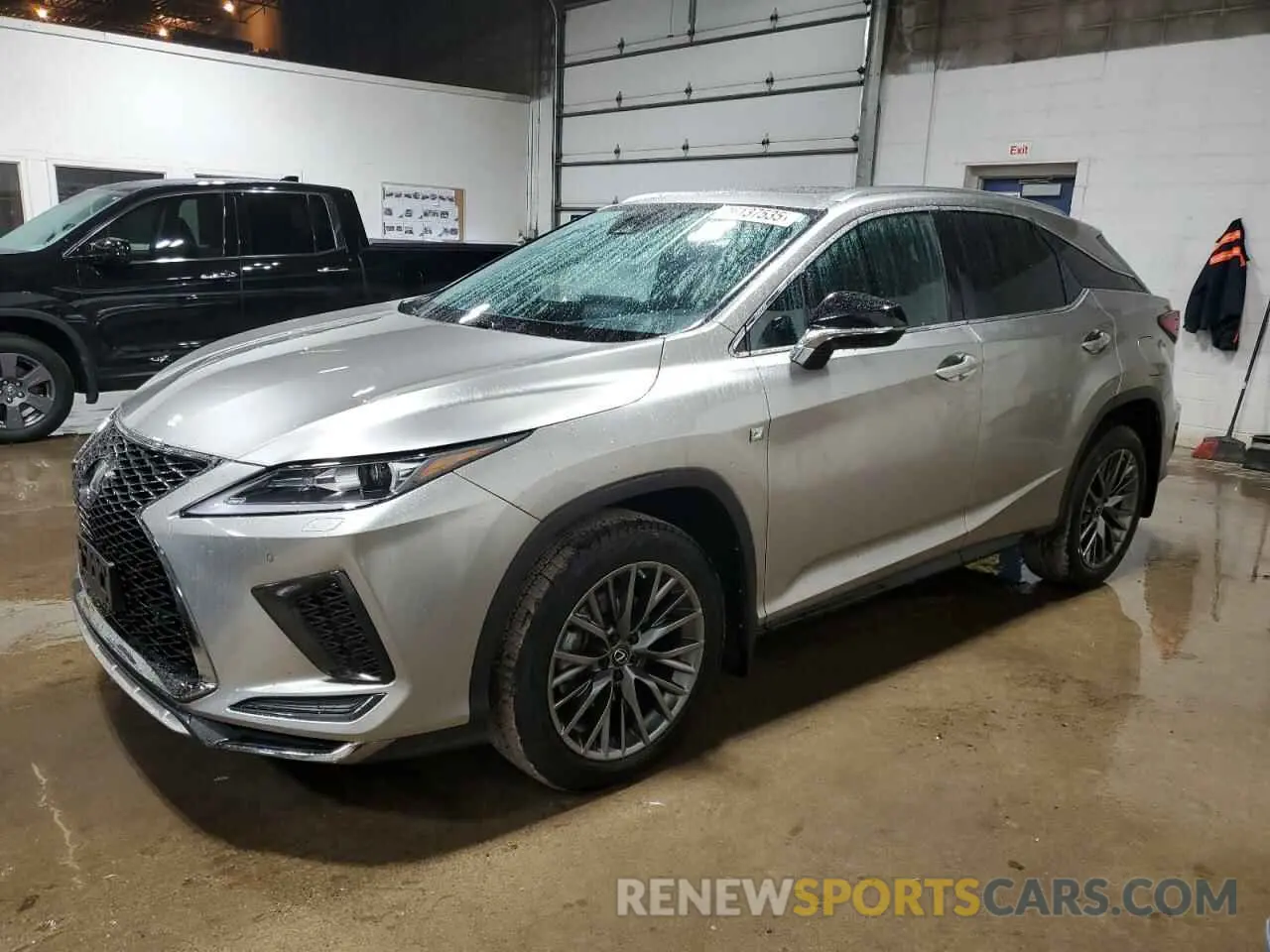 1 Фотография поврежденного автомобиля 2T2SZMDA6MC262928 LEXUS RX 350 F S 2021