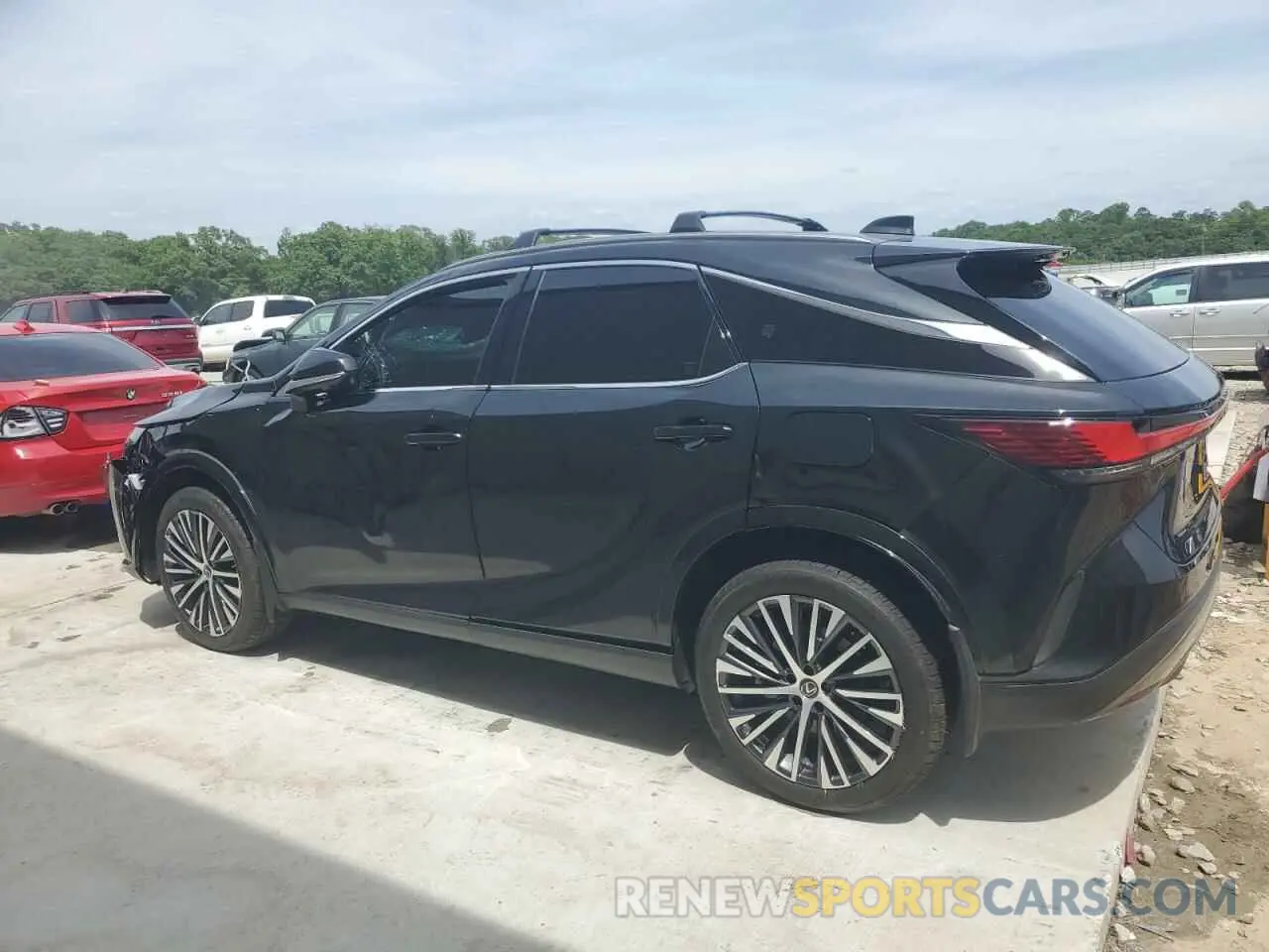 2 Фотография поврежденного автомобиля JTJCHMAA7R2020975 LEXUS RX 350 PRE 2024