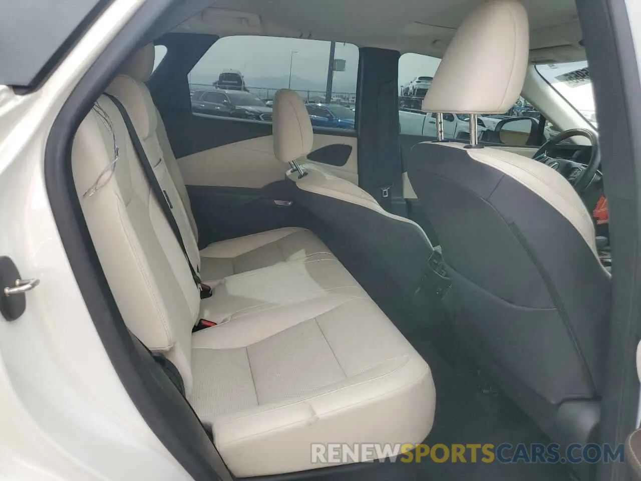 11 Photograph of a damaged car JTJCHMAAXR2015902 LEXUS RX 350 PRE 2024