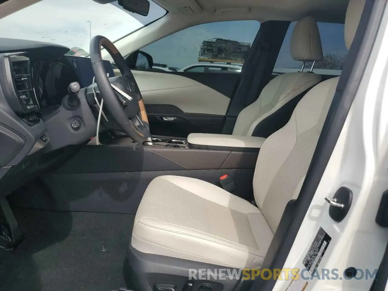 7 Photograph of a damaged car JTJCHMAAXR2015902 LEXUS RX 350 PRE 2024