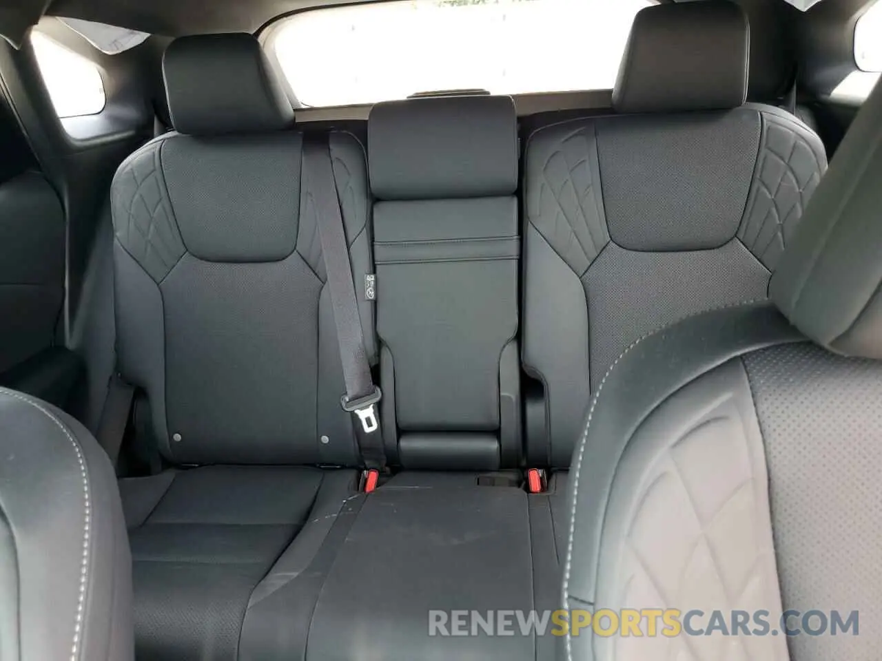 10 Фотография поврежденного автомобиля JTJCHMAA7S2022313 LEXUS RX 350 PRE 2025