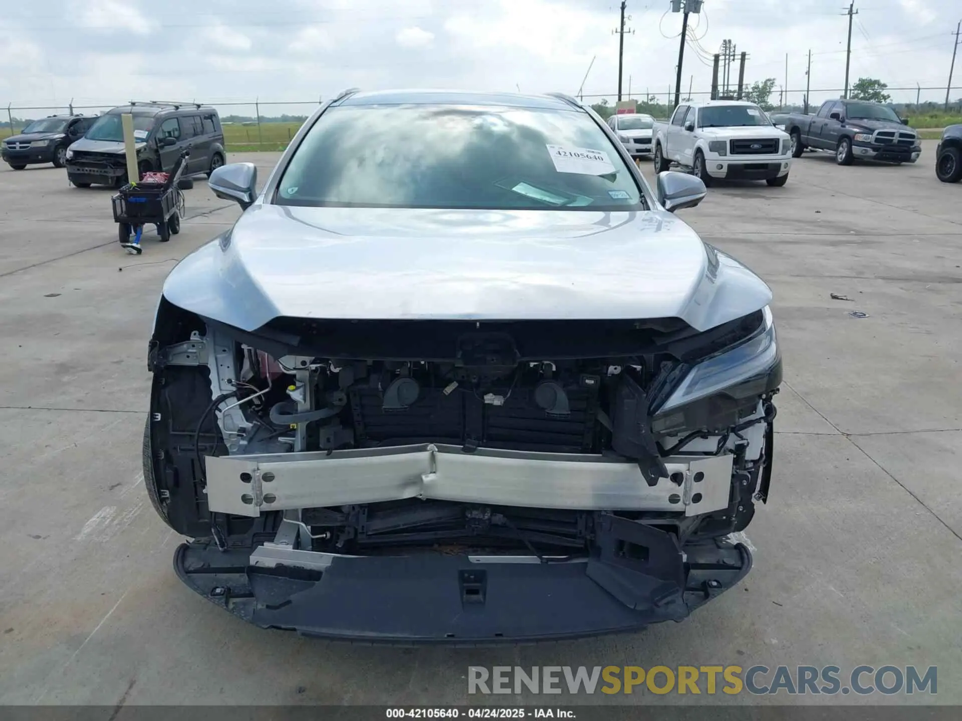 12 Фотография поврежденного автомобиля 2T2BBMCA8PC022516 LEXUS RX 350H 2023