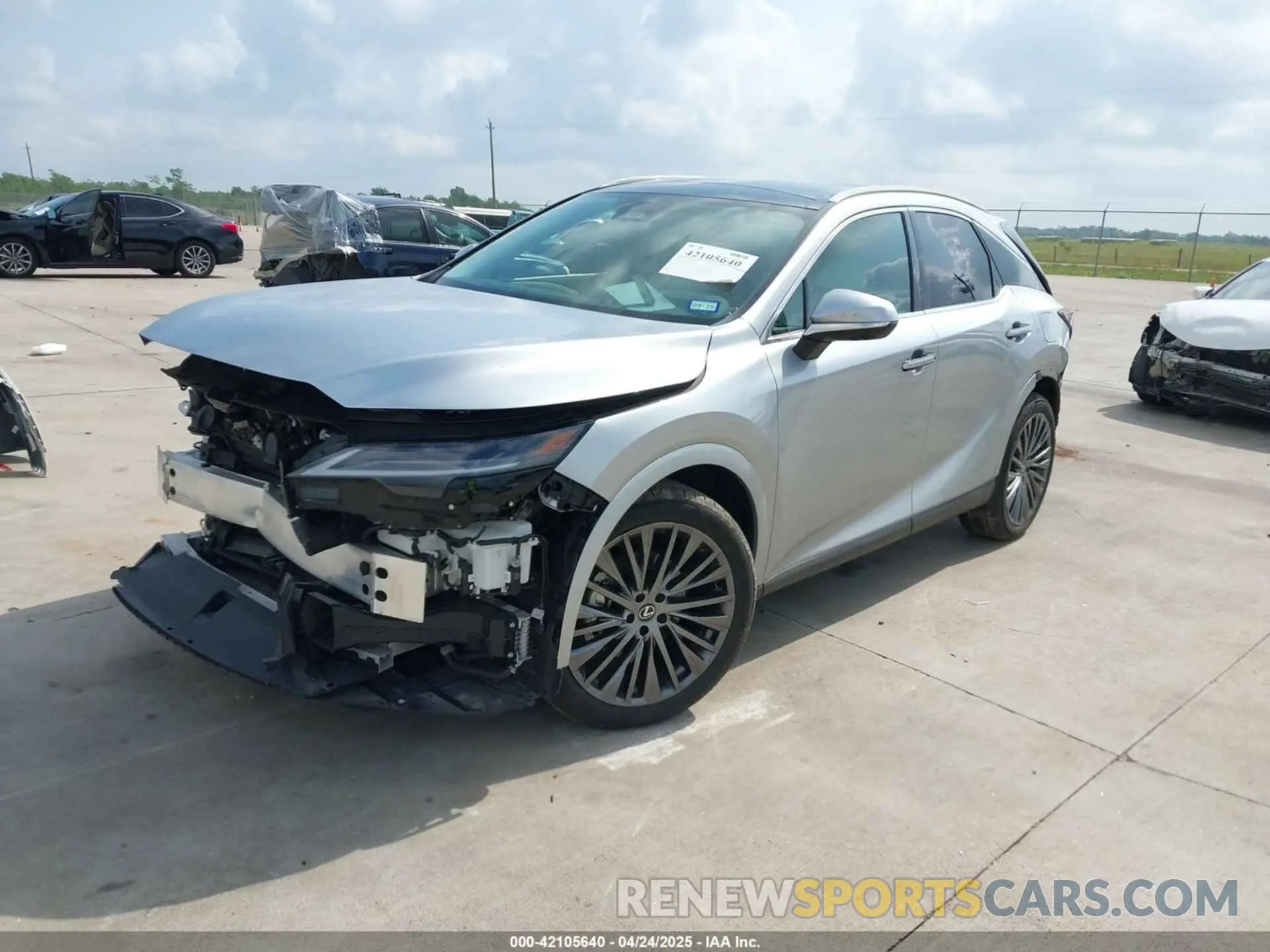 2 Фотография поврежденного автомобиля 2T2BBMCA8PC022516 LEXUS RX 350H 2023