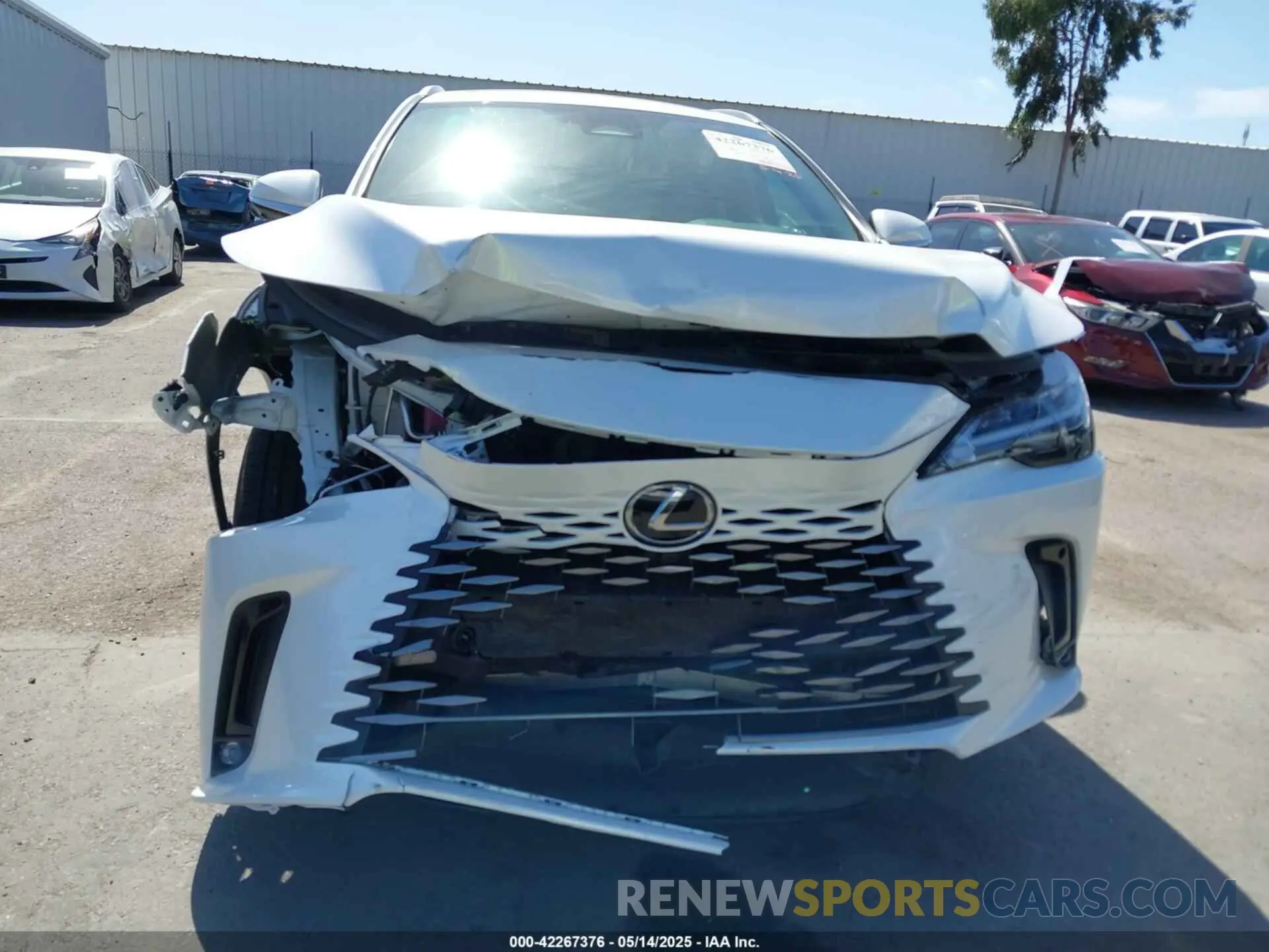 6 Photograph of a damaged car 2T2BBMCA2RC041498 LEXUS RX 350H 2024