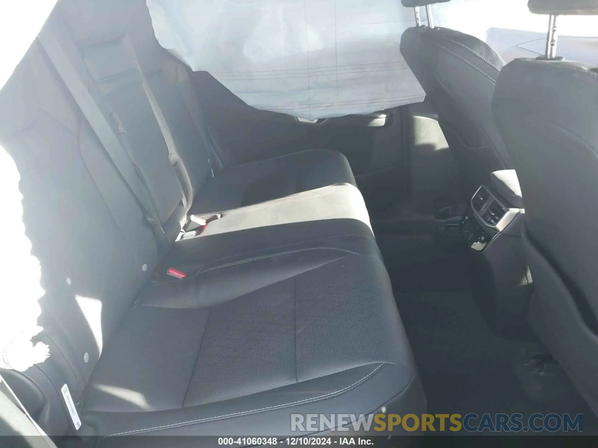 8 Фотография поврежденного автомобиля 2T2BBMCA8RC032689 LEXUS RX 350H 2024