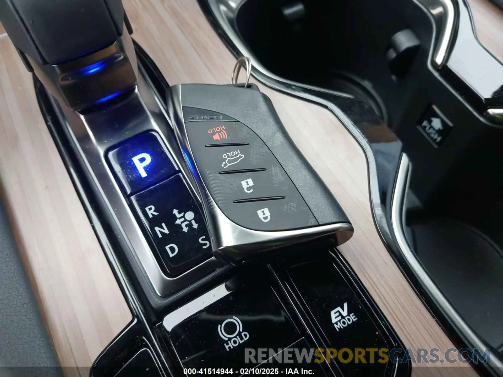 11 Фотография поврежденного автомобиля 2T2BBMCA2SC070392 LEXUS RX 350H 2025