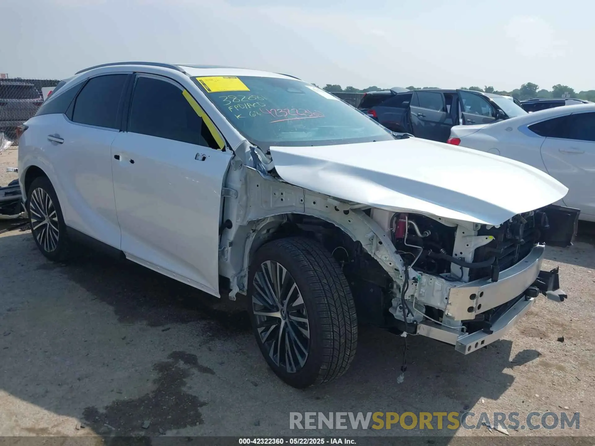 1 Фотография поврежденного автомобиля 2T2BBMCA7SC071814 LEXUS RX 350H 2025