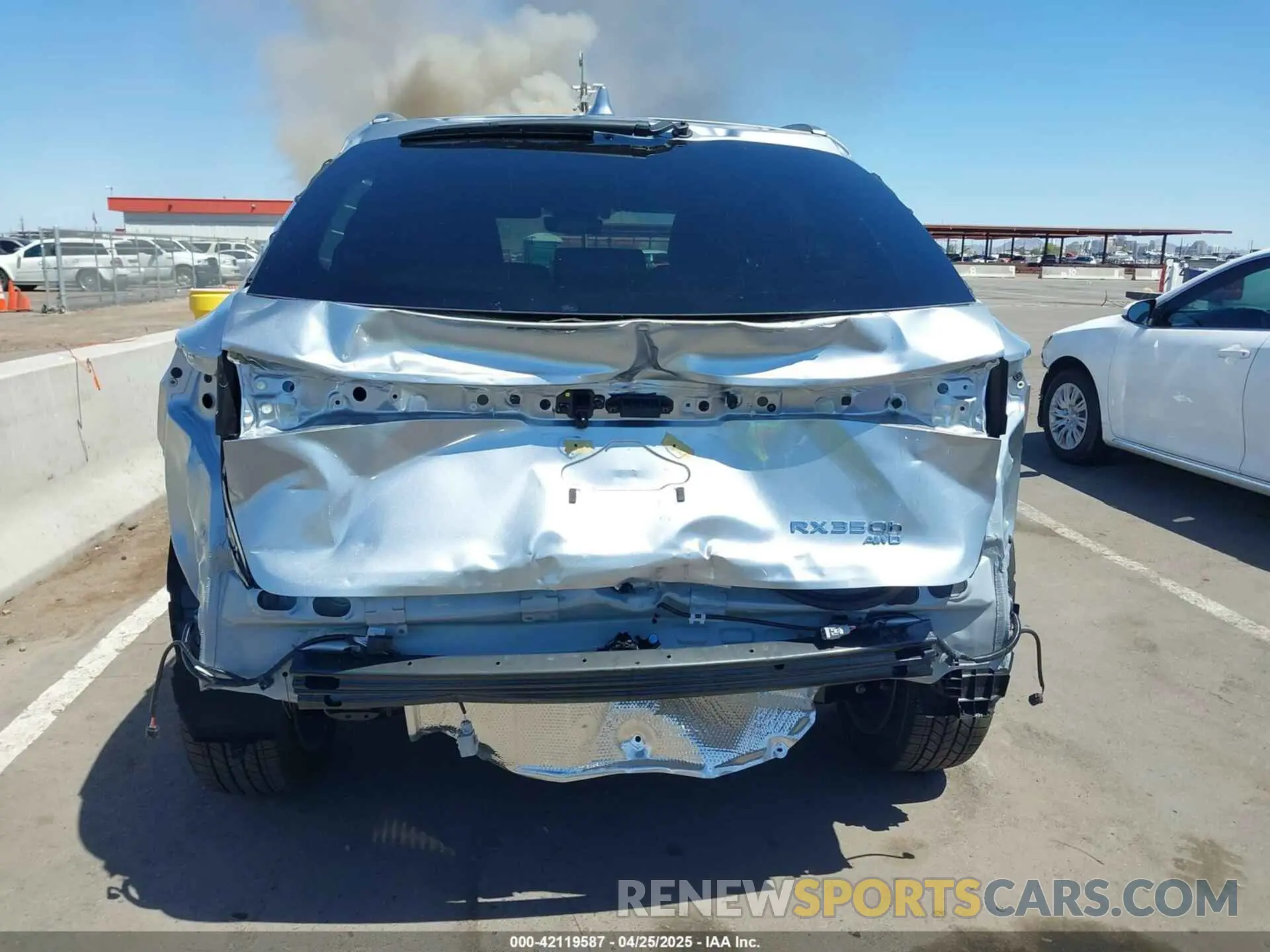 17 Фотография поврежденного автомобиля 2T2BBMCA8SC077573 LEXUS RX 350H 2025