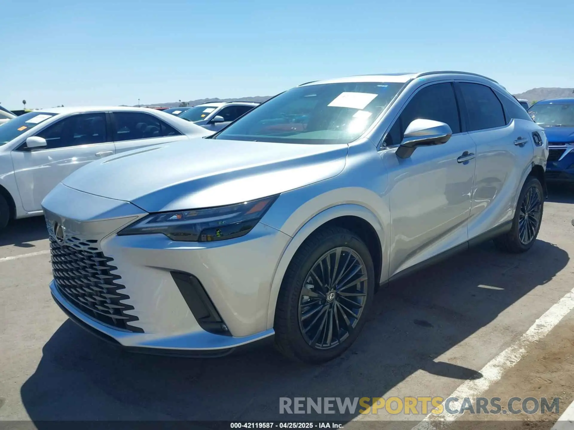 2 Фотография поврежденного автомобиля 2T2BBMCA8SC077573 LEXUS RX 350H 2025