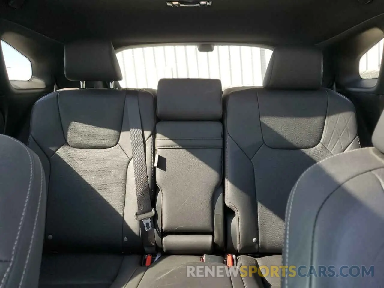 10 Фотография поврежденного автомобиля 2T2BBMCA0PC009677 LEXUS RX 350H BA 2023