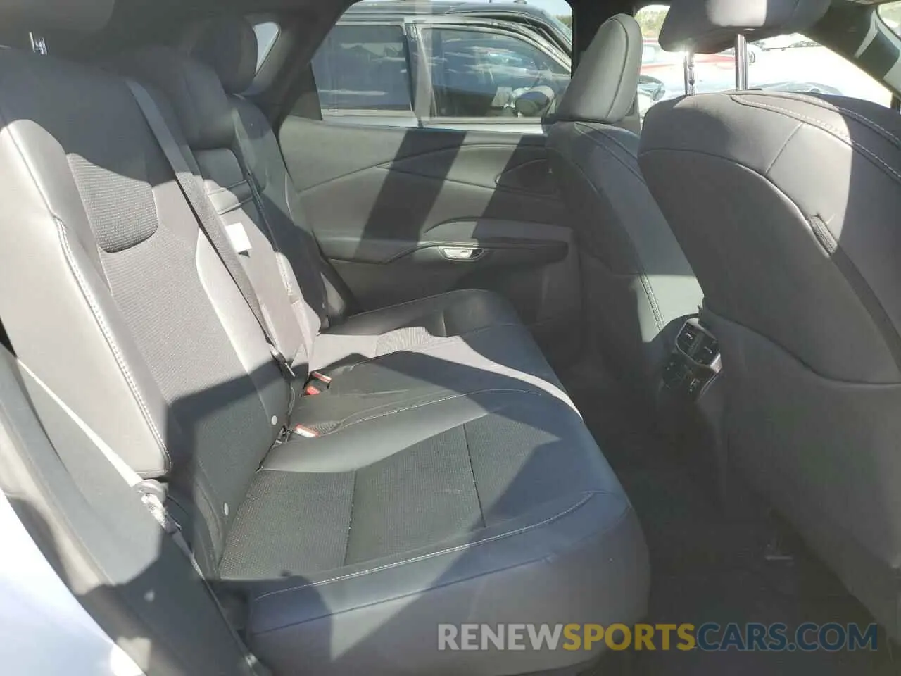 11 Фотография поврежденного автомобиля 2T2BBMCA0PC009677 LEXUS RX 350H BA 2023