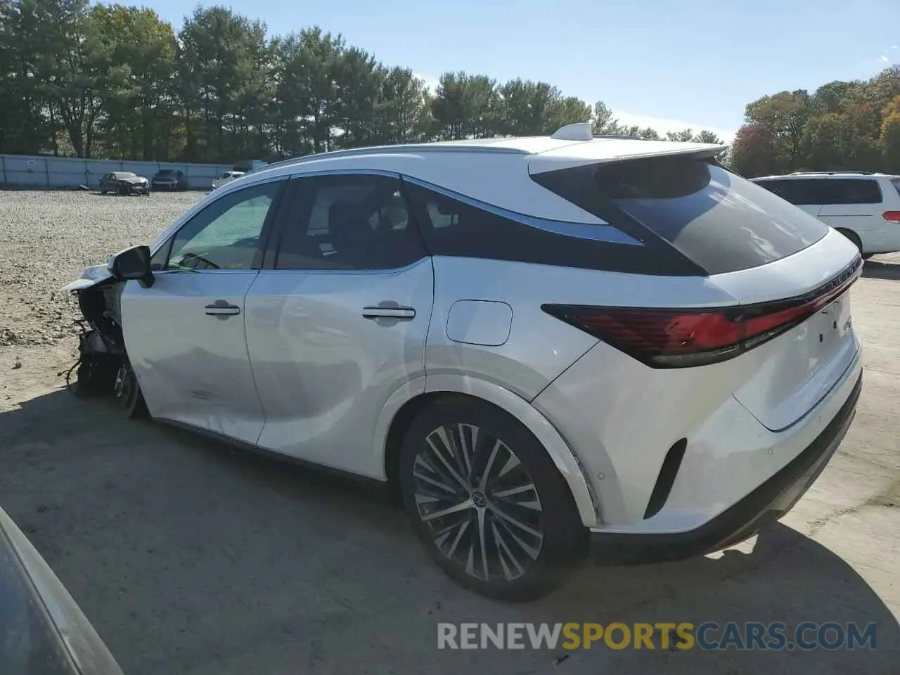 2 Фотография поврежденного автомобиля 2T2BBMCA0PC009677 LEXUS RX 350H BA 2023