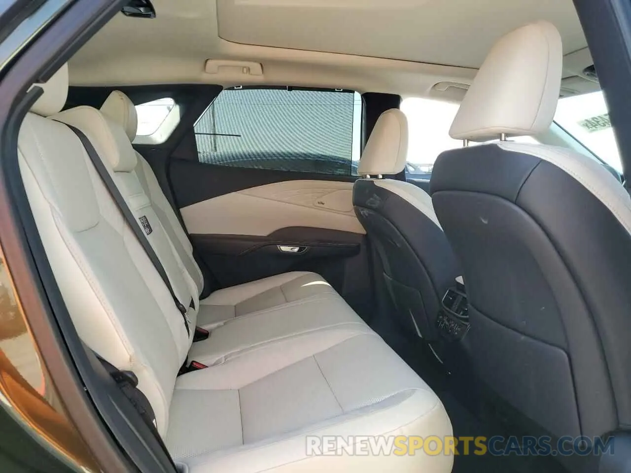 11 Фотография поврежденного автомобиля 2T2BBMCA4PC021668 LEXUS RX 350H BA 2023