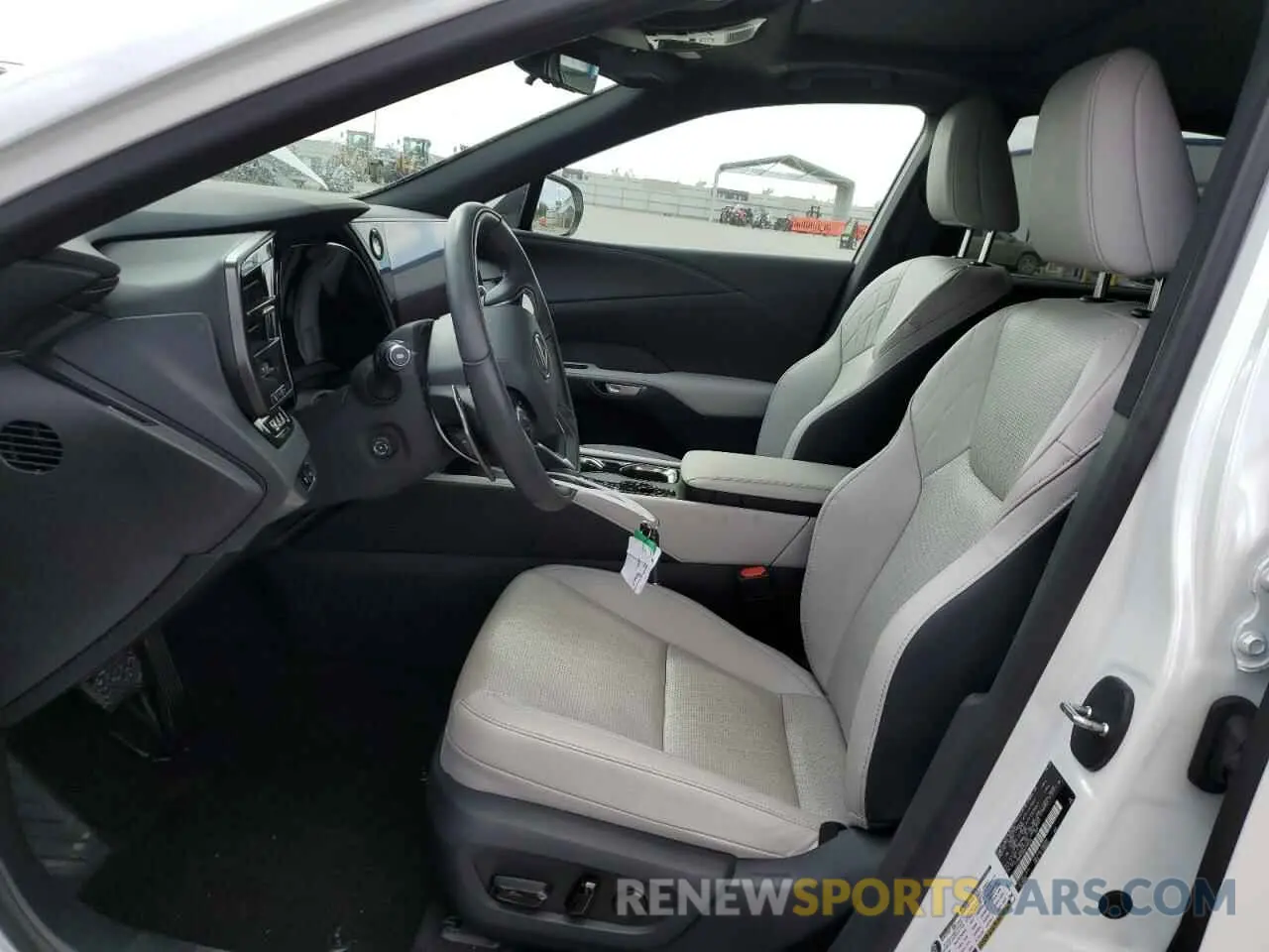 7 Фотография поврежденного автомобиля 2T2BBMCA2RC048595 LEXUS RX 350H BA 2024