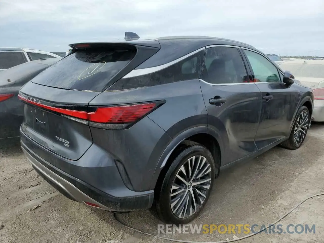 3 Фотография поврежденного автомобиля 2T2BBMCA3RC033524 LEXUS RX 350H BA 2024