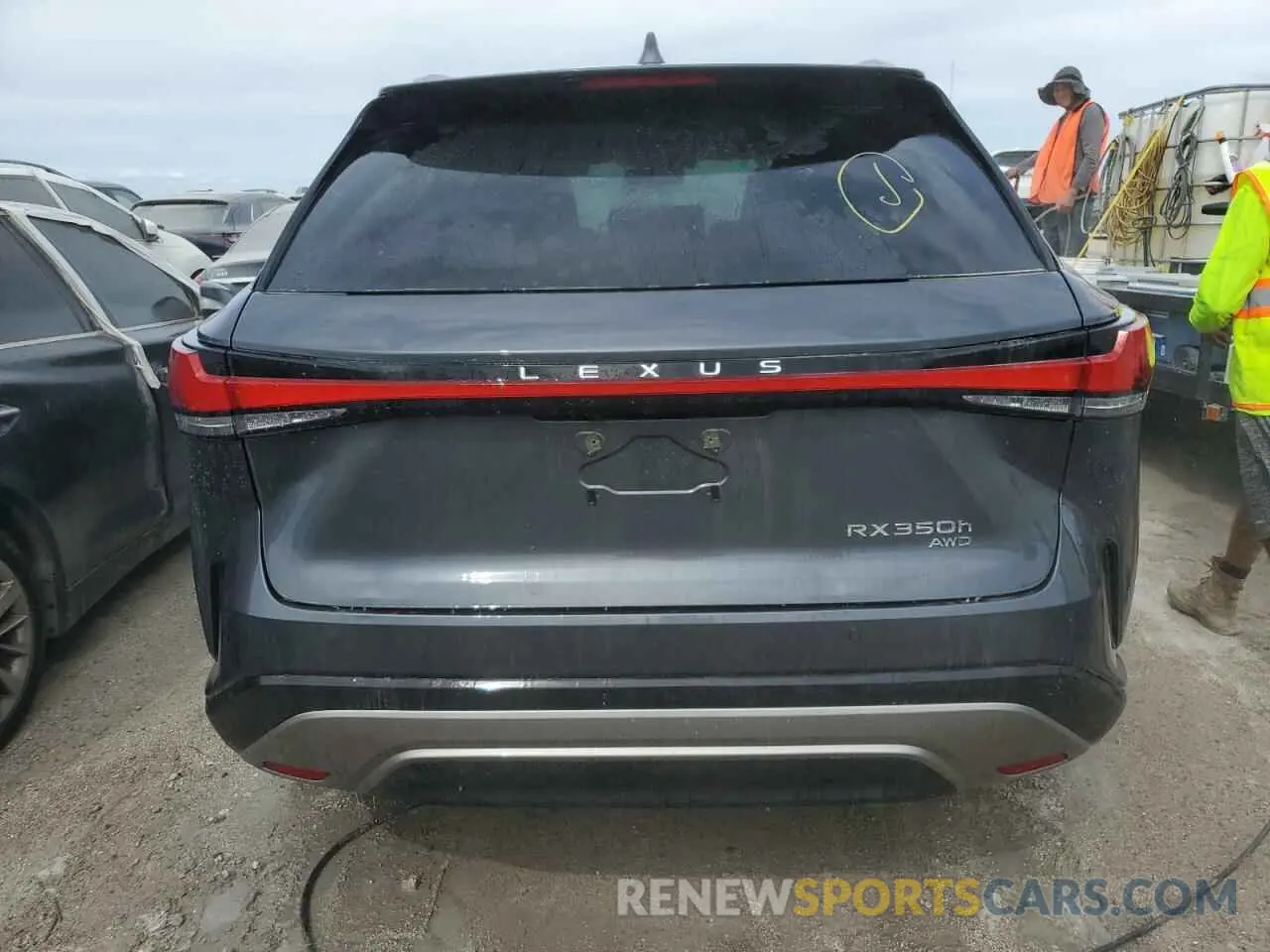 6 Фотография поврежденного автомобиля 2T2BBMCA3RC033524 LEXUS RX 350H BA 2024