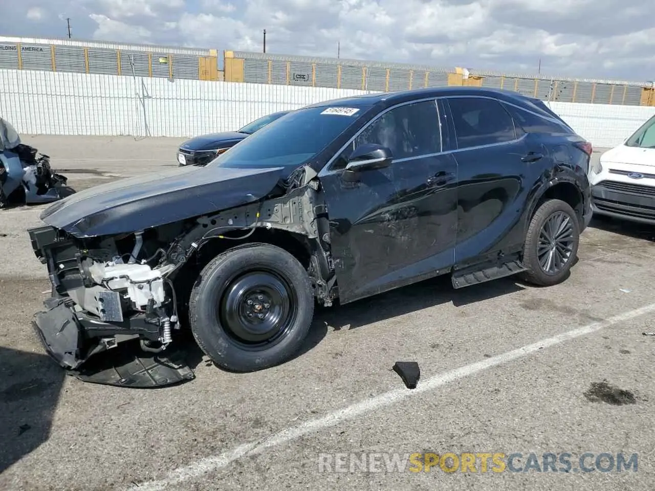 1 Фотография поврежденного автомобиля 2T2BBMCA3RC060576 LEXUS RX 350H BA 2024