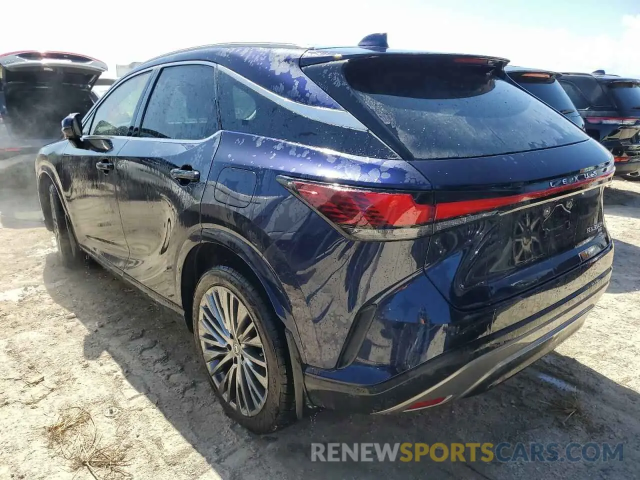 2 Фотография поврежденного автомобиля 2T2BBMCA4RC032270 LEXUS RX 350H BA 2024