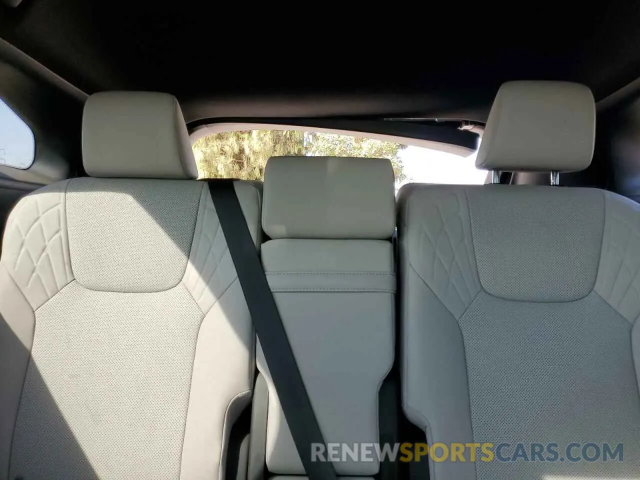 10 Фотография поврежденного автомобиля 2T2BBMCA8RC028190 LEXUS RX 350H BA 2024