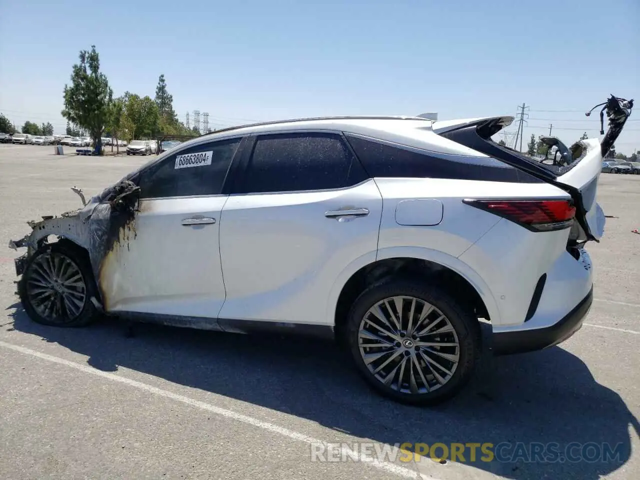 2 Фотография поврежденного автомобиля 2T2BBMCA8RC047497 LEXUS RX 350H BA 2024