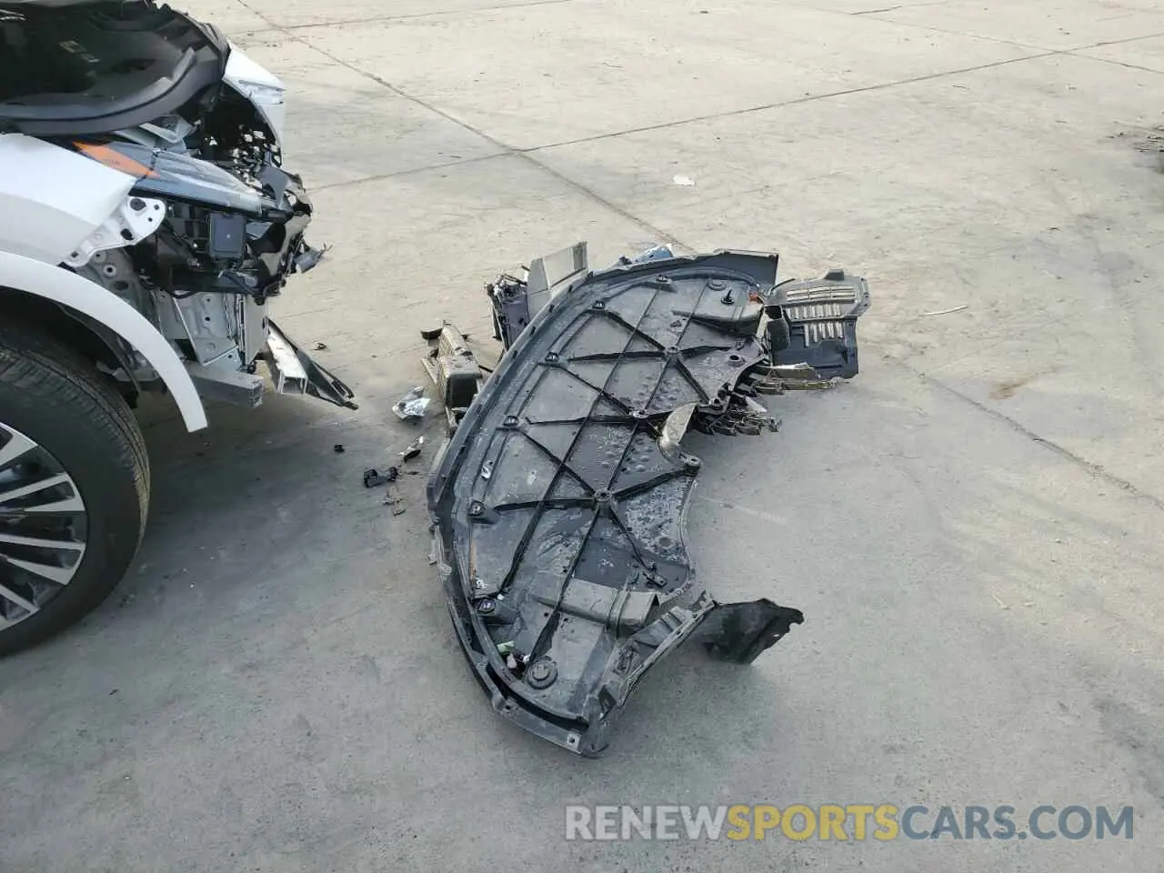 13 Фотография поврежденного автомобиля 2T2BBMCAXRC058629 LEXUS RX 350H BA 2024