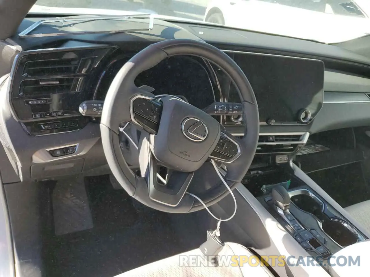 8 Фотография поврежденного автомобиля 2T2BBMCA2SC070683 LEXUS RX 350H BA 2025