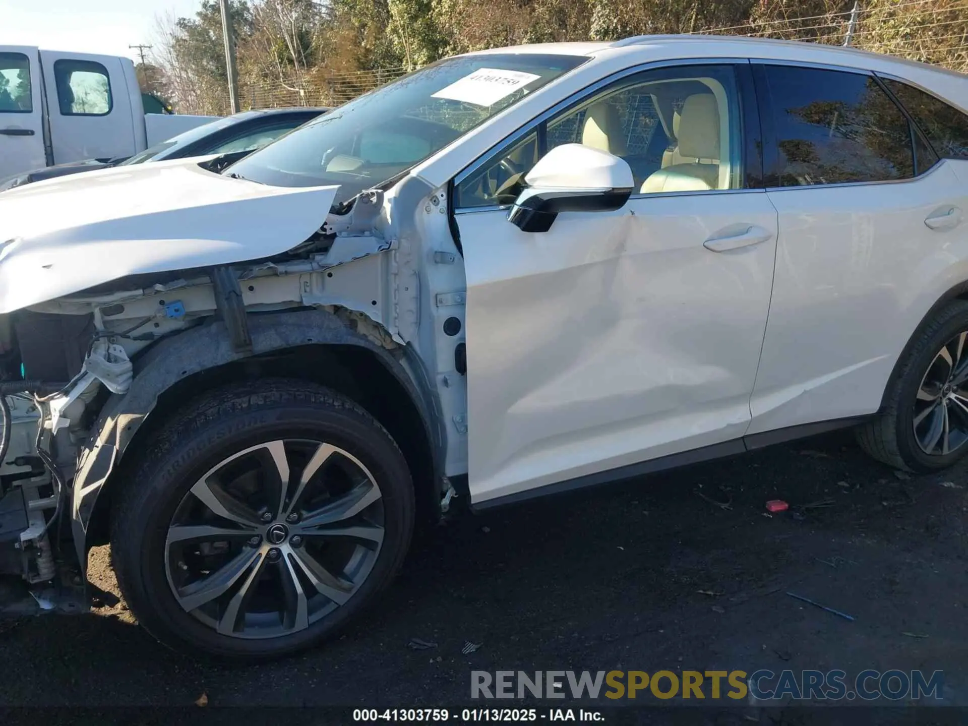 17 Фотография поврежденного автомобиля JTJDZKCA0K2019725 LEXUS RX 350L 2019