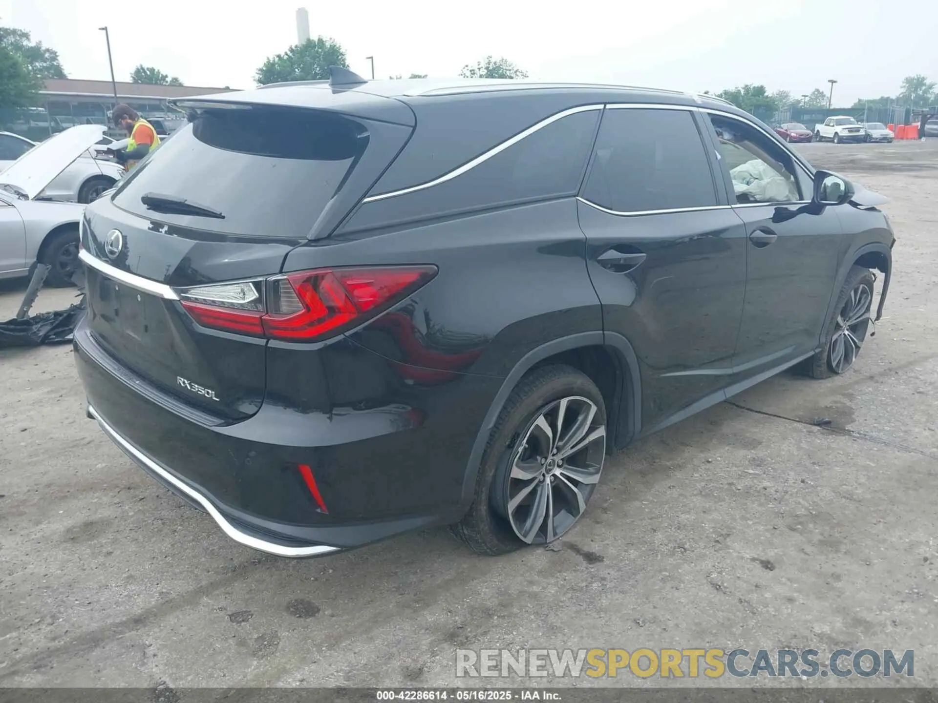 4 Photograph of a damaged car JTJDZKCA9K2020131 LEXUS RX 350L 2019