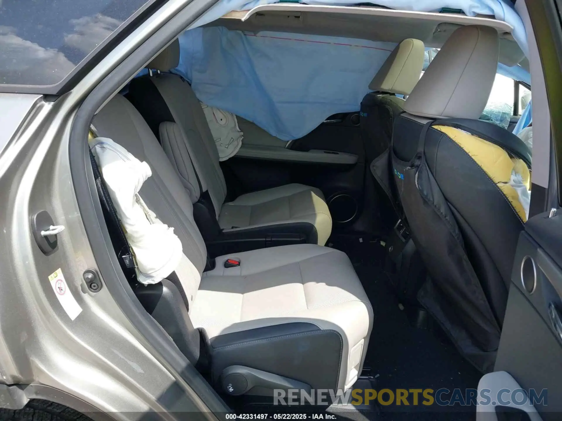 8 Photograph of a damaged car JTJGZKCA5K2012847 LEXUS RX 350L 2019