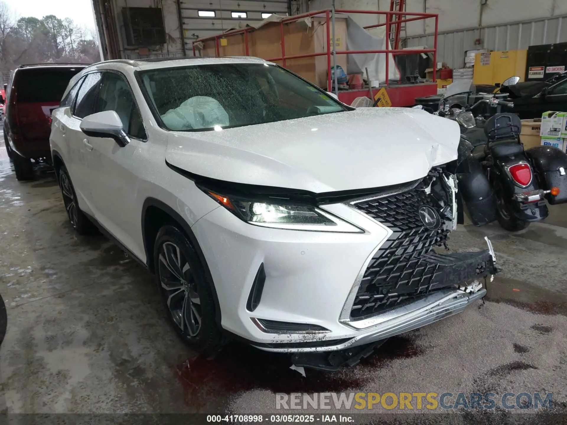 1 Photograph of a damaged car JTJHZKEA4L2016195 LEXUS RX 350L 2020