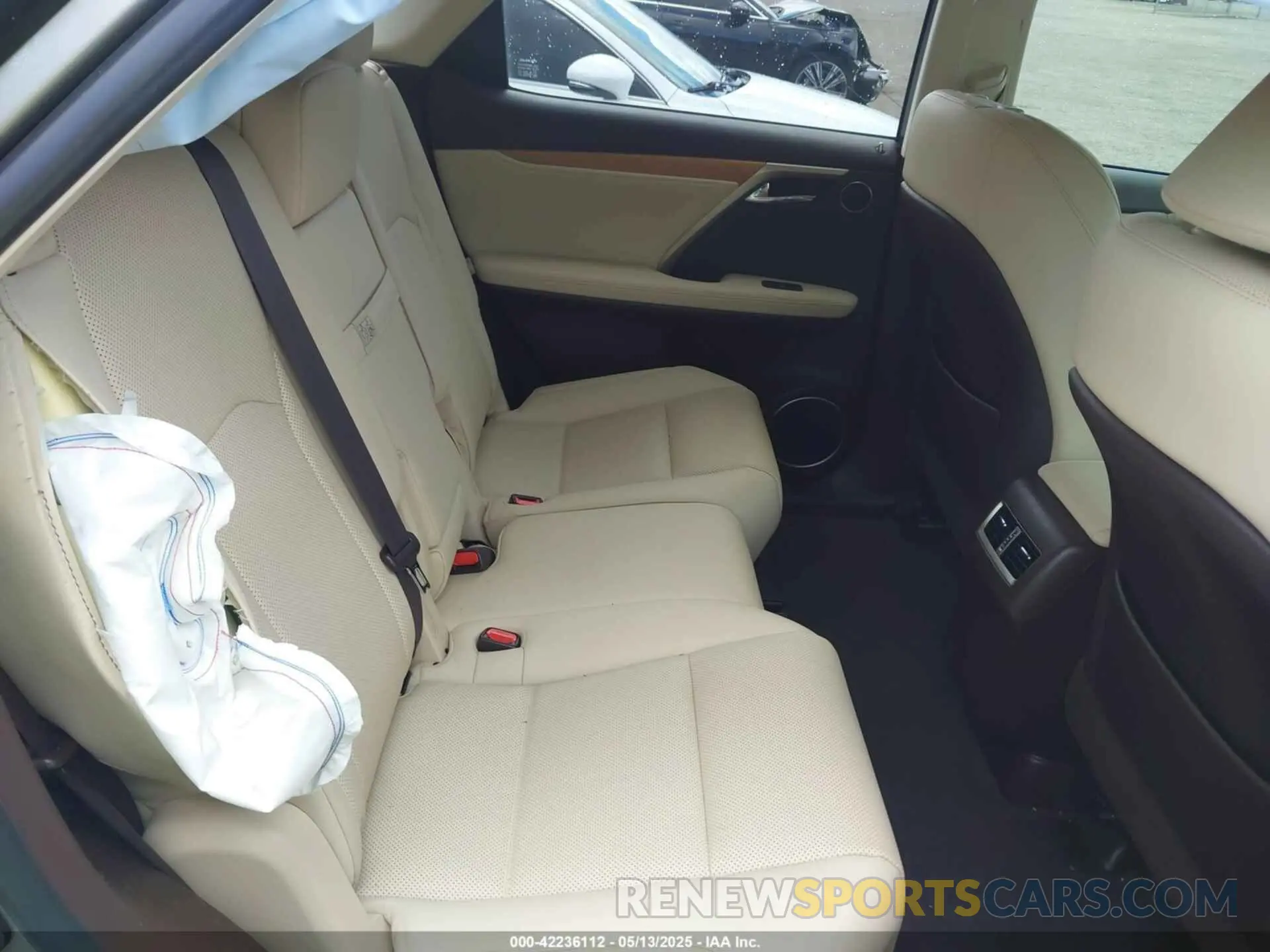 8 Фотография поврежденного автомобиля JTJHZKFA6L2026127 LEXUS RX 350L 2020