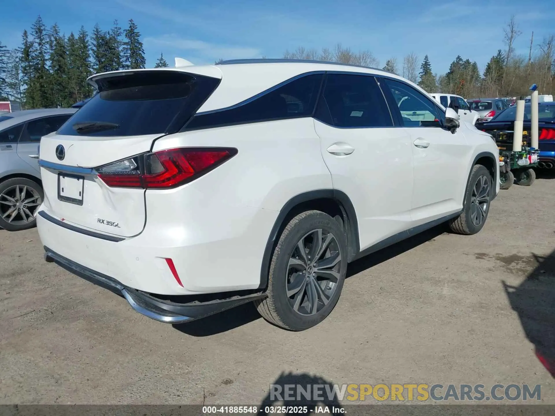 4 Photograph of a damaged car JTJHZKFA2M2030841 LEXUS RX 350L 2021