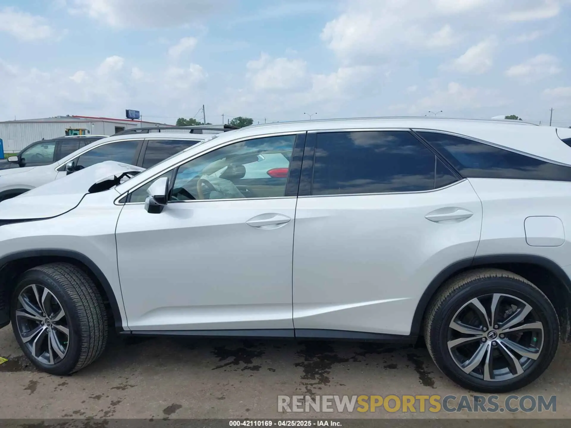 15 Photograph of a damaged car JTJHZKEA0N2023714 LEXUS RX 350L 2022