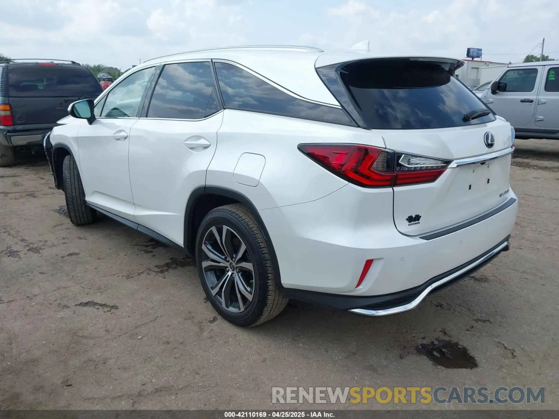 3 Photograph of a damaged car JTJHZKEA0N2023714 LEXUS RX 350L 2022