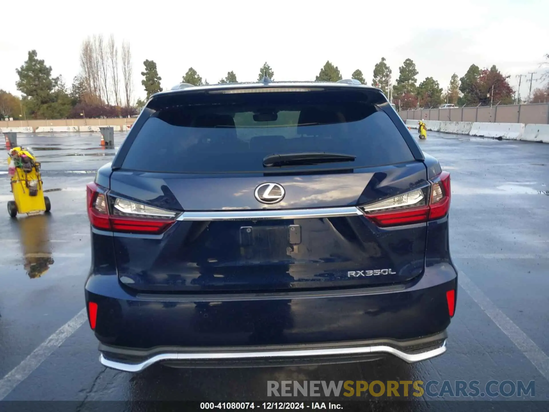 16 Photograph of a damaged car JTJHZKFA9N2038985 LEXUS RX 350L 2022